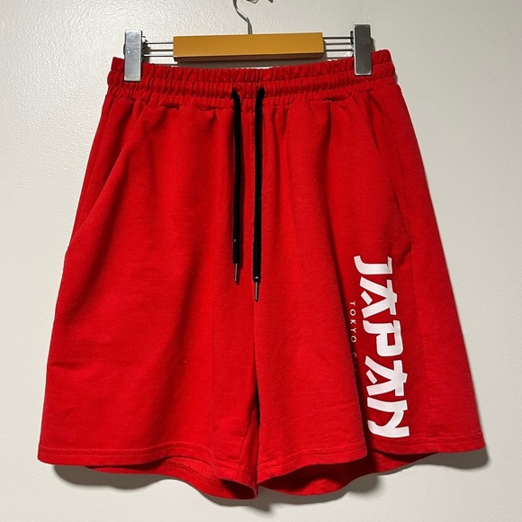 Romwe Men’s Red “Japan Tokyo City” Graphic Shorts Size S Casual Streetwear - Picture 1 of 11